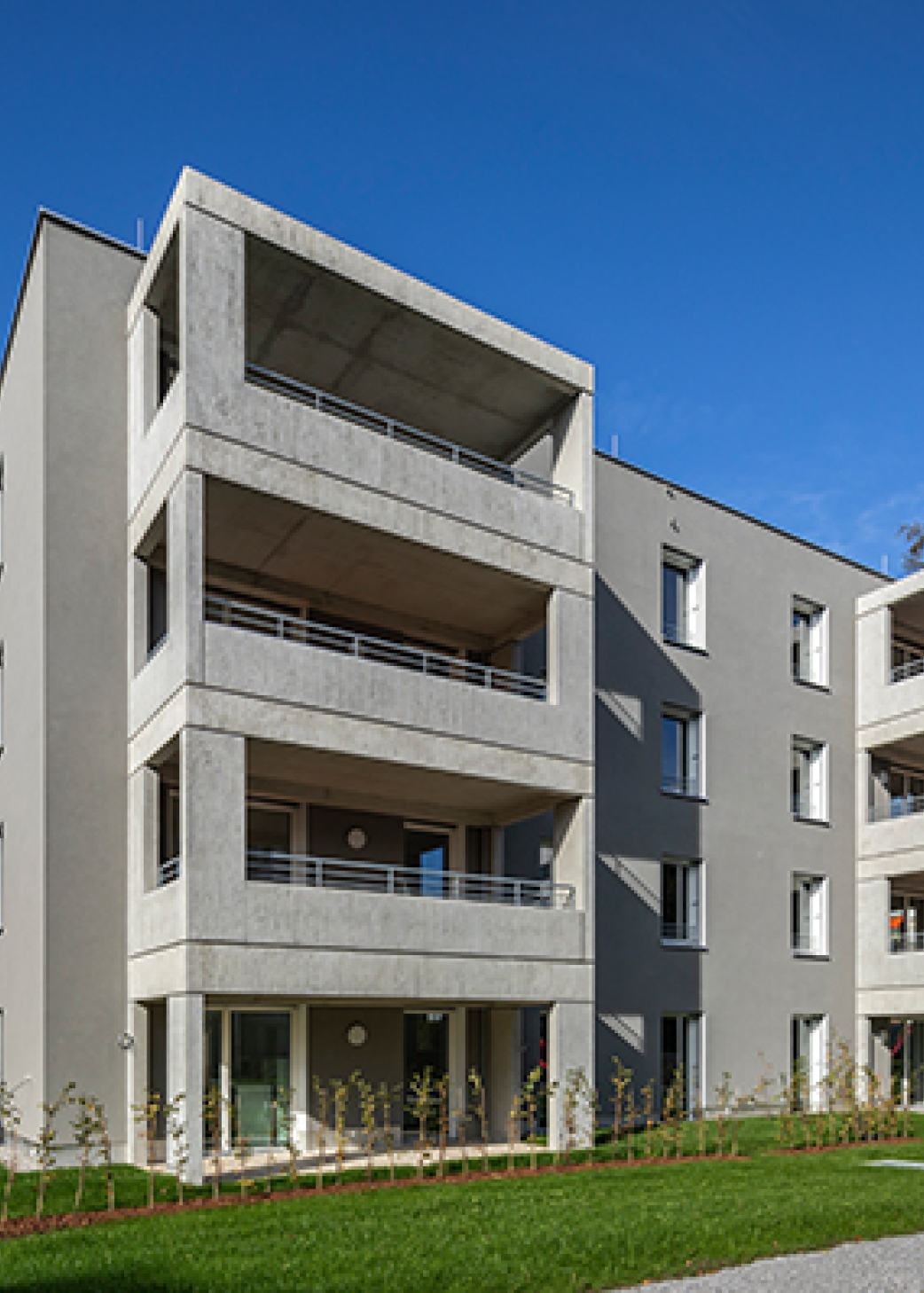 Beide Gebäudeblöcke bieten Platz für 33 Wohneinheiten mit Grundflächen von 54 bis 89 Quadratmeter.