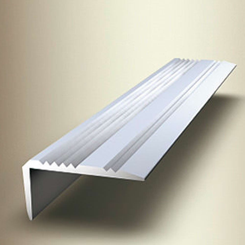 Angled moulding Typ 225 250cm silver
